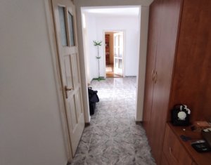 Appartement 4 chambres à vendre dans Cluj-napoca, zone Manastur