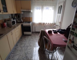 , 94m2 dans Cluj-napoca, zone Manastur