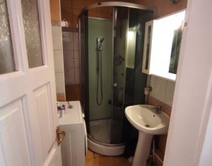 Appartement 4 chambres à vendre dans Cluj-napoca, zone Manastur