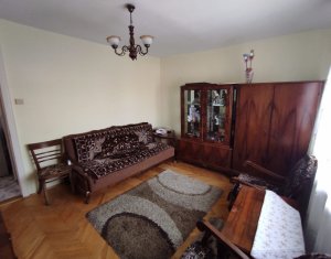 Appartement 4 chambres à vendre dans Cluj-napoca, zone Manastur