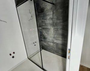 Appartement 3 chambres à vendre dans Floresti