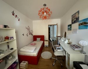 Appartement 4 chambres à vendre dans Floresti