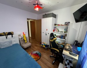 Appartement 4 chambres à vendre dans Floresti