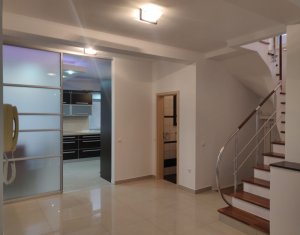 Maison 4 chambres à vendre dans Cluj-napoca, zone Borhanci