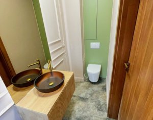 Maison 4 chambres à vendre dans Cluj-napoca, zone Buna Ziua