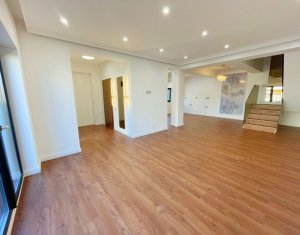 Maison 4 chambres à vendre dans Cluj-napoca, zone Buna Ziua