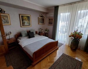 Maison 6 chambres à vendre dans Cluj-napoca, zone Faget