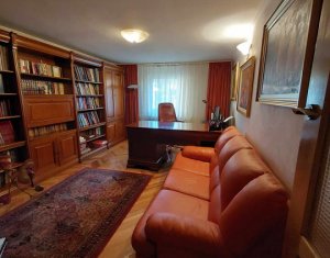 Maison 6 chambres à vendre dans Cluj-napoca, zone Faget