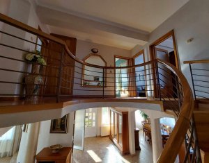 Maison 6 chambres à vendre dans Cluj-napoca, zone Faget