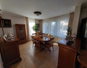 Maison 6 chambres à vendre dans Cluj-napoca, zone Faget