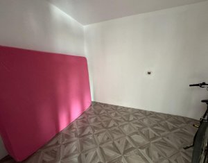 Maison 5 chambres à vendre dans Floresti