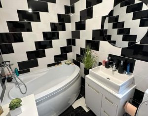 Maison 4 chambres à vendre dans Floresti