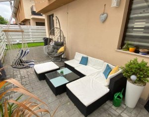 Maison 4 chambres à vendre dans Floresti