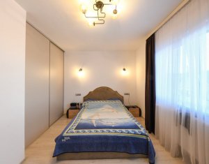 Maison 5 chambres à vendre dans Chinteni, zone Centru