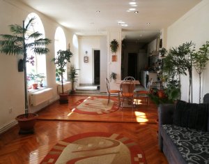 Maison 3 chambres à vendre dans Cluj-napoca, zone Marasti