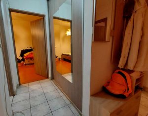 Appartement 4 chambres à vendre dans Cluj-napoca, zone Manastur