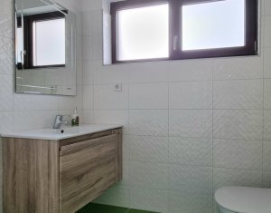 Maison 5 chambres à vendre dans Floresti