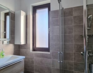 Maison 5 chambres à vendre dans Floresti