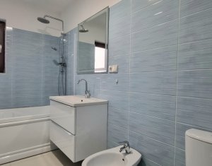 Maison 5 chambres à vendre dans Floresti