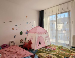 Maison 5 chambres à vendre dans Floresti