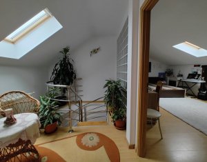 Apartament 3 camere, 110 mp utili, zona Vivo 