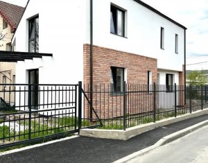 Maison 4 chambres à vendre dans Cluj-napoca, zone Someseni