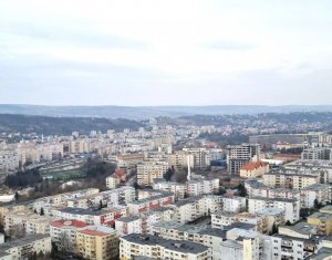 , 94m2 dans Cluj-napoca, zone Manastur