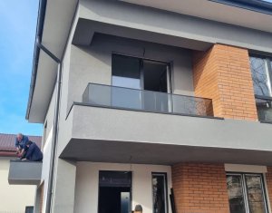 Maison 4 chambres à vendre dans Floresti