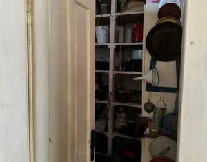 Ház 2 szobák eladó on Floresti