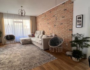 Ház 4 szobák eladó on Floresti