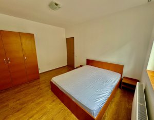 Appartement 3 chambres à louer dans Cluj-napoca, zone Manastur