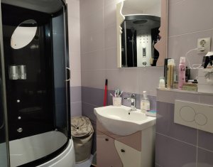 Appartement 4 chambres à vendre dans Floresti