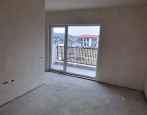 Maison 5 chambres à vendre dans Floresti