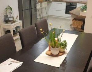 Maison 5 chambres à vendre dans Cluj-napoca, zone Faget