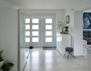 Maison 5 chambres à vendre dans Cluj-napoca, zone Faget