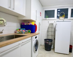 Maison 5 chambres à vendre dans Cluj-napoca, zone Faget