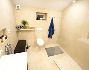 Maison 5 chambres à vendre dans Cluj-napoca, zone Faget