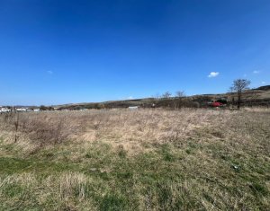 Teren intravilan, 1860 mp, cartierul Sopor