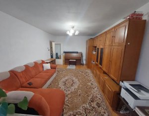 Appartement 3 chambres à vendre dans Cluj-napoca, zone Marasti