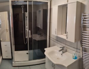 Appartement 3 chambres à vendre dans Cluj-napoca, zone Centru