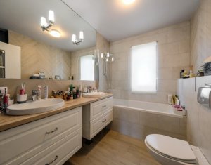 Maison 4 chambres à vendre dans Cluj-napoca, zone Borhanci