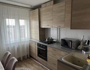 Appartement 3 chambres à vendre dans Cluj-napoca, zone Marasti