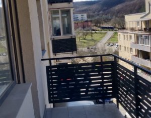 Lakás 2 szobák eladó on Floresti