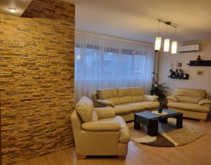 Appartement 3 chambres à vendre dans Cluj-napoca, zone Buna Ziua