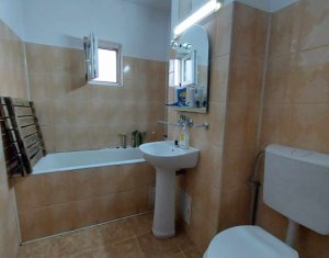 Lakás 3 szobák eladó on Gilau, Zóna Centru