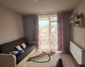 Maison 3 chambres à vendre dans Floresti