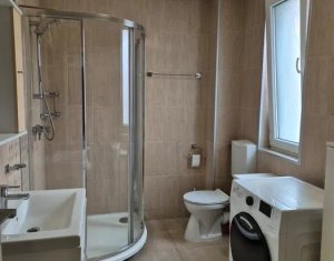 Maison 3 chambres à vendre dans Floresti