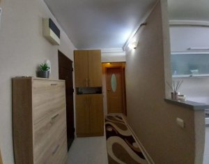 Appartement 3 chambres à vendre dans Cluj-napoca, zone Intre Lacuri