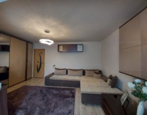 Appartement 3 chambres à vendre dans Cluj-napoca, zone Intre Lacuri