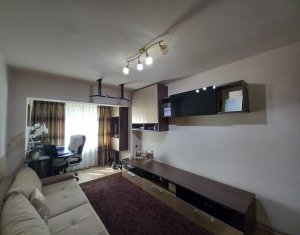 Appartement 3 chambres à vendre dans Cluj-napoca, zone Intre Lacuri